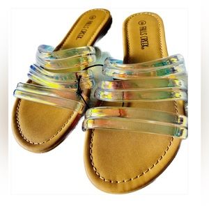 BRAND NEW!!! Falls creek Strap Flat Sandal size 8 $13 color is Mercury